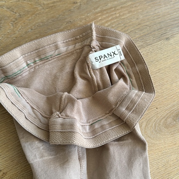 💐SPANX Women's Higher Power Shorts. - Picture 4 of 5